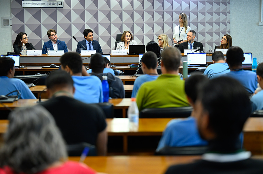 Debatedores discutem inclusão social e próteses para pessoas com deficiência — Senado Notícias
