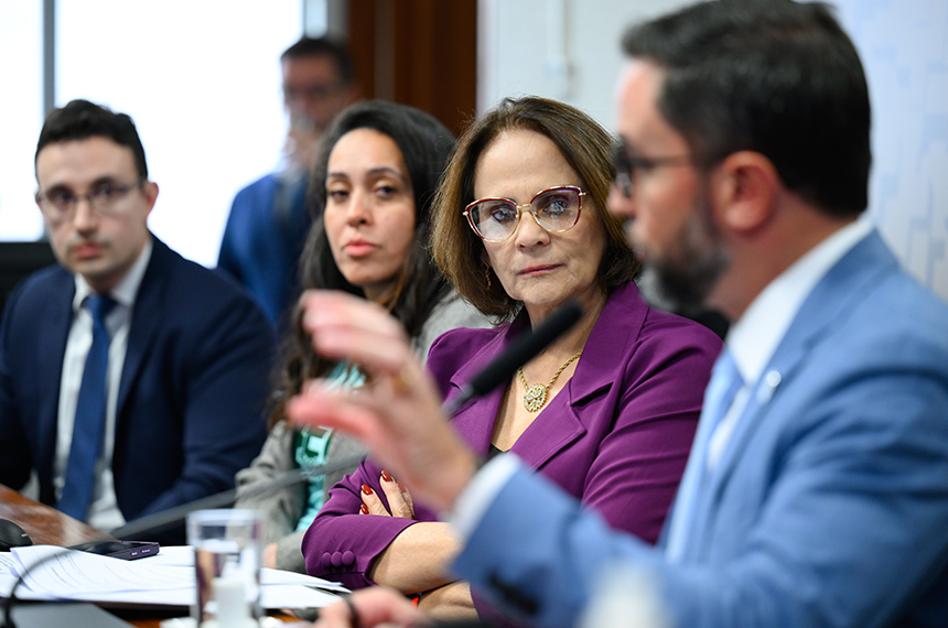 Especialistas defendem monitoramento neurológico para evitar sequelas em bebês — Senado Notícias