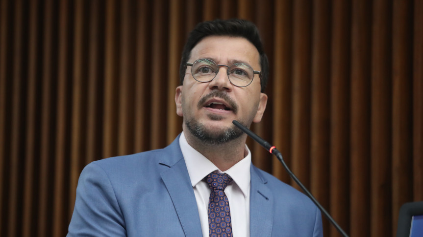 Assembleia Legislativa do Paraná | ALEP | Notícias > Oposição questiona permuta de imóveis por falta de laudos, estudos técnicos e comprovação de vantagem ao patrimônio público