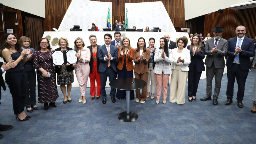 Assembleia Legislativa do Paraná | ALEP | Notícias > Assembleia Legislativa do Paraná firma compromisso para obter selo nacional de combate à violência contra as mulheres