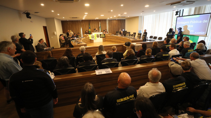 Assembleia Legislativa do Paraná | ALEP | Notícias > Audiência debate contagem pública de votos em nome da transparência