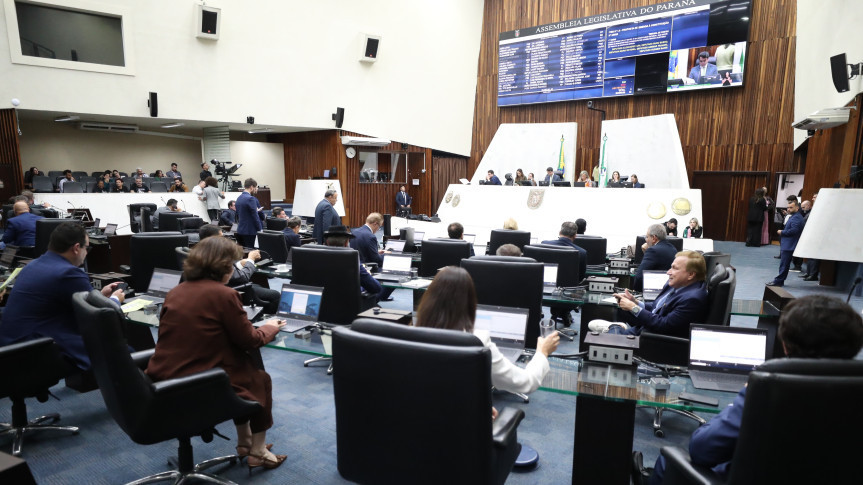 Assembleia Legislativa do Paraná | ALEP | Notícias > Avança projeto que amplia concessão de auxílio-alimentação aos servidores do Paraná