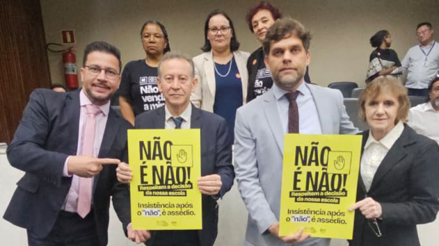 Assembleia Legislativa do Paraná | ALEP | Notícias > Oposição reage à tentativa do Governo de ampliar o Parceiro da Escola