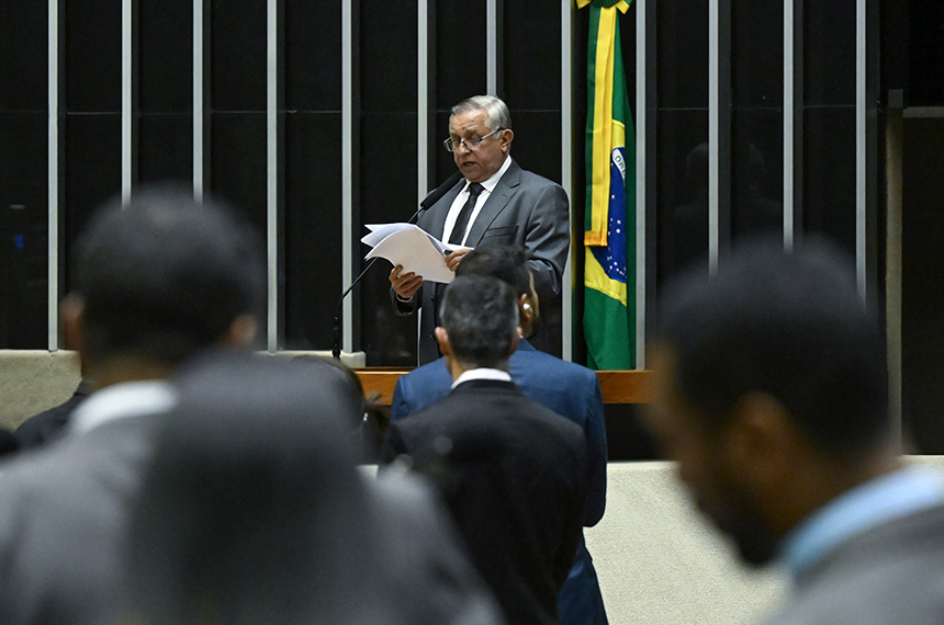 Em discurso, à tribuna, senador Izalci Lucas (PL-DF).