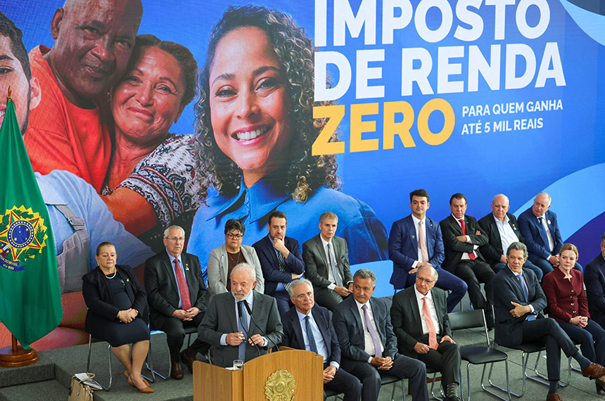 Sancionada isenção do Imposto de Renda para quem ganha até R$ 5 mil por mês — Senado Notícias