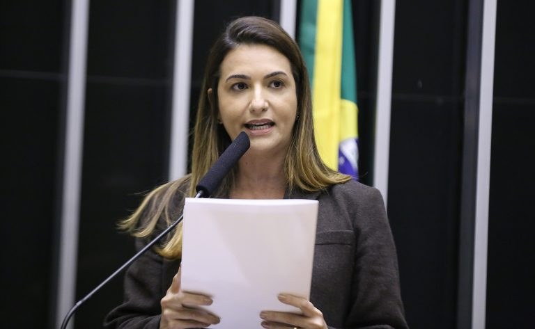 Câmara aprova projeto que institui o Dia Nacional da Mulher Rural — Portal da Câmara dos Deputados