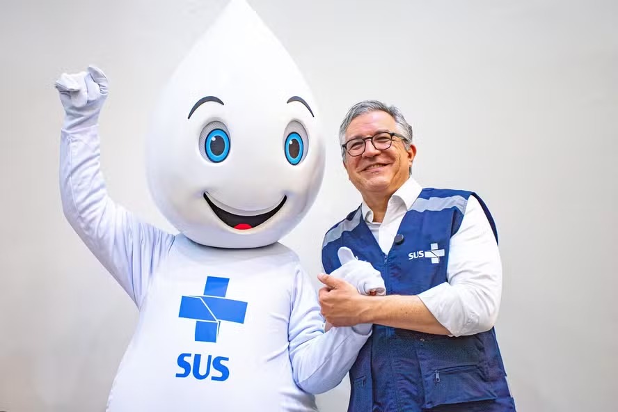 Padilha convoca sociedade para Dia D de vacinação contra influenza. Assista — Agência Gov