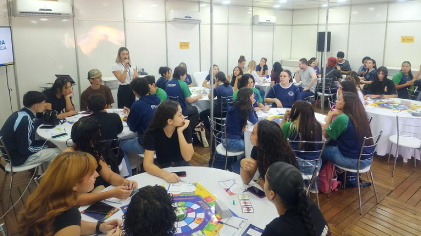 Assembleia Legislativa do Paraná | ALEP | Notícias > Assembleia Itinerante conclui agenda na ExpoLondrina 2026 com foco em educação política e aproximação com a sociedade