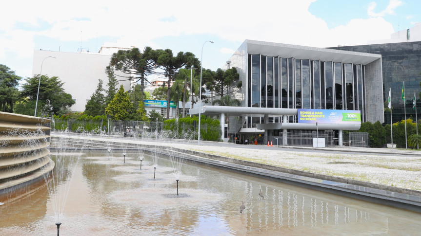 Assembleia Legislativa do Paraná | ALEP | Notícias > Agenda da semana terá Assembleia nos Bairros, prestação de contas da saúde e debate sobre segurança pública