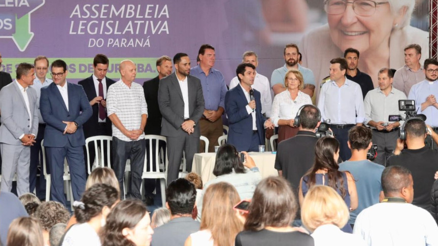 Assembleia Legislativa do Paraná | ALEP | Notícias > Assembleia nos Bairros passa pela Regional Cajuru e proporciona serviços e cidadania à população