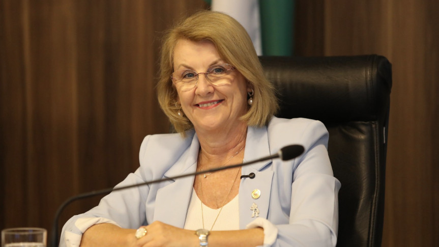 Assembleia Legislativa do Paraná | ALEP | Notícias > Deputada Secretária Márcia Huçulak (PSD) ressalta avanços na Saúde e sugere programa de apoio a bases do Samu