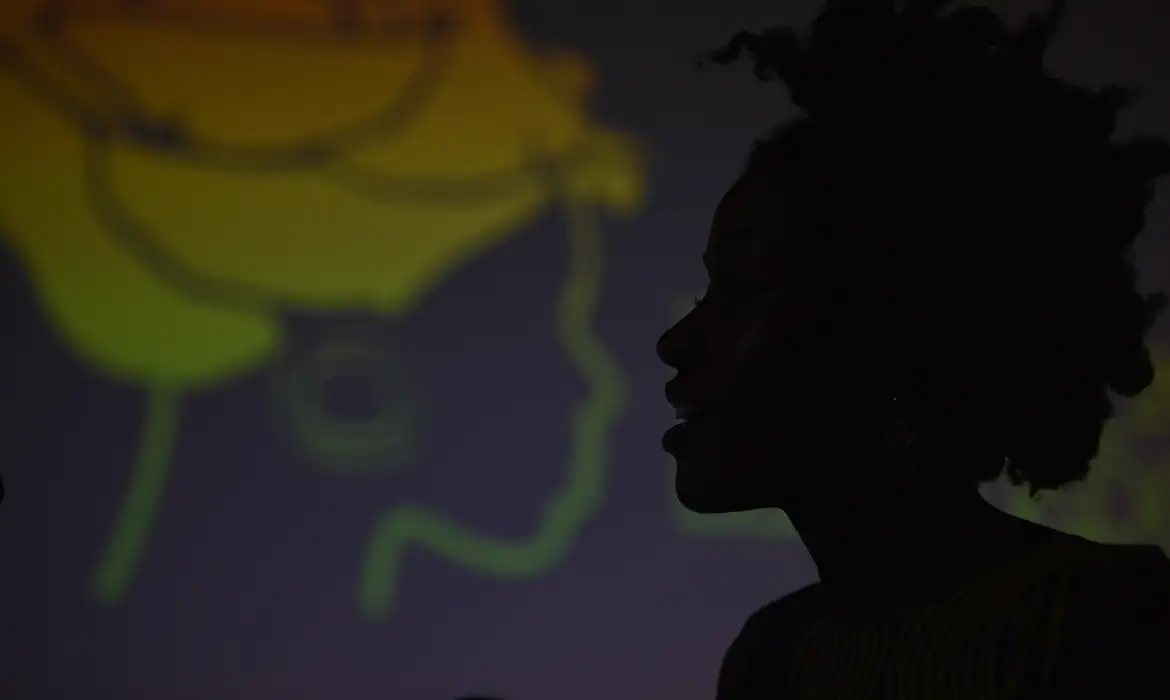 Emprego formal de mulheres negras cresce 29% em 2025, frente a 2023 — Agência Gov