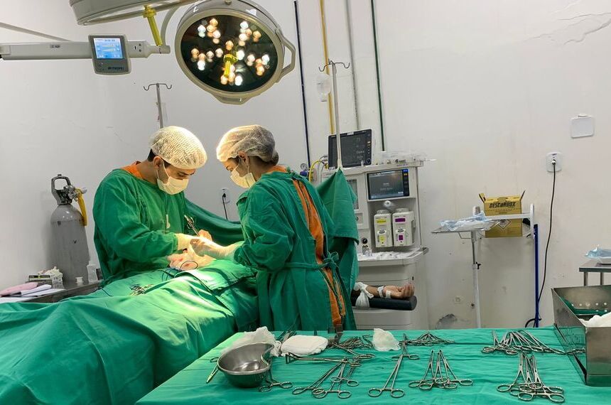 Projetos reajustam bolsa de médicos residentes — Senado Notícias
