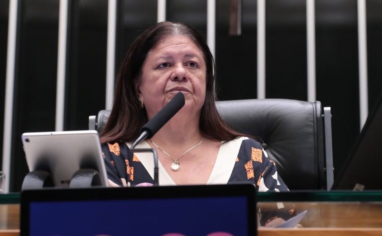 Projeto exige audiência antes da soltura de agressor de mulher — Portal da Câmara dos Deputados