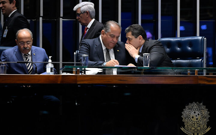Aprovada ampliação do adicional de fronteira para servidores federais — Senado Notícias